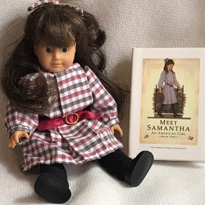 GLASS EYES, 1st VERSION American Girl Pleasant Company Mini Samantha Doll  Excellent Vintage Condition Retired 