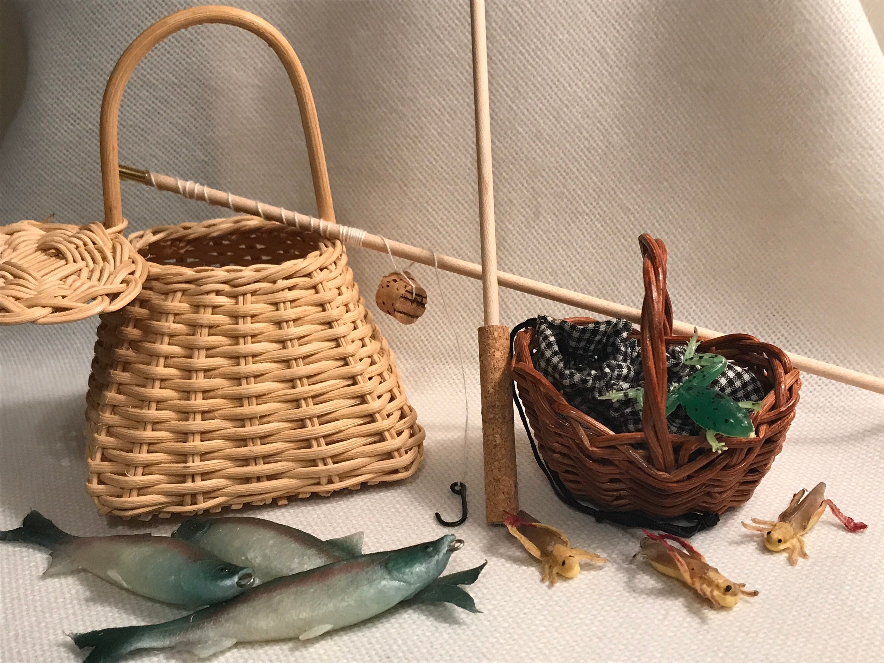 American Girl Pleasant Company Kirsten's Fishing Set  Complete Set   Mint Vintage Condition  Retired 