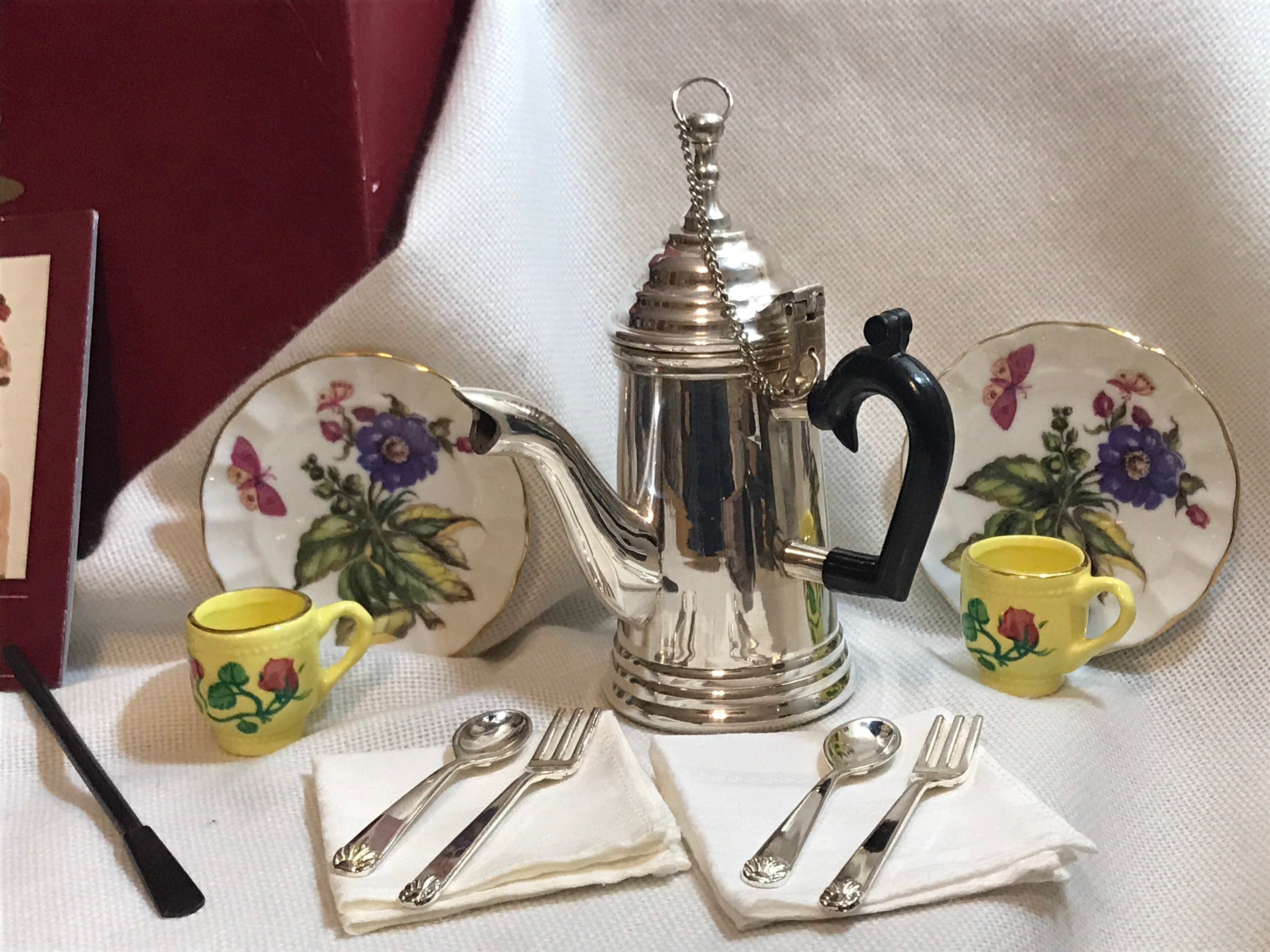 American Girl Pleasant Company Felicity's Chocolate Set Complete