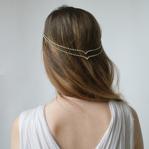 Wedding hair chain -bohemian bridal crystal head chain - Wedding headpiece - simple chain headpiece in gold - UK