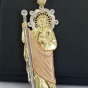 Colgante de San Judas Tadeo en 3 Tonos de Oro de 14k