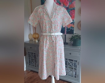 Vintage verspieltes Blumenkleid