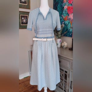 Kay Windsor Vintage - Etsy display picture 3