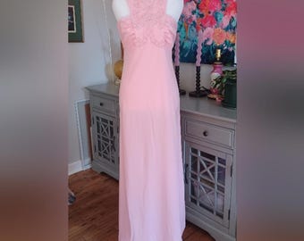 Sweet 70s Pink Floral Embroidered Maxi Dress