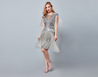 Sybil Schwarz Silber Fransen Kleid 1920er Jahre Vintage inspiriert Great Gatsby Art Deco Charleston Downton Abtei Brautjungfer Hochzeit Gast Swing Jazzage