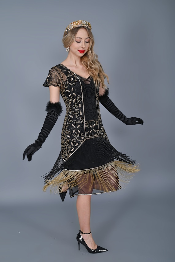 black and gold great gatsby dress BABEYOND Green 1920s Tassel Dresses, Women's Beaded Fringed Gatsby Party Dress, Forest Green / Black, Size L