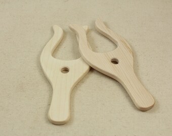 Maple Curved Lucet w/handle