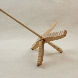 Tiger Maple Medium Glider Turkish Drop Spindle