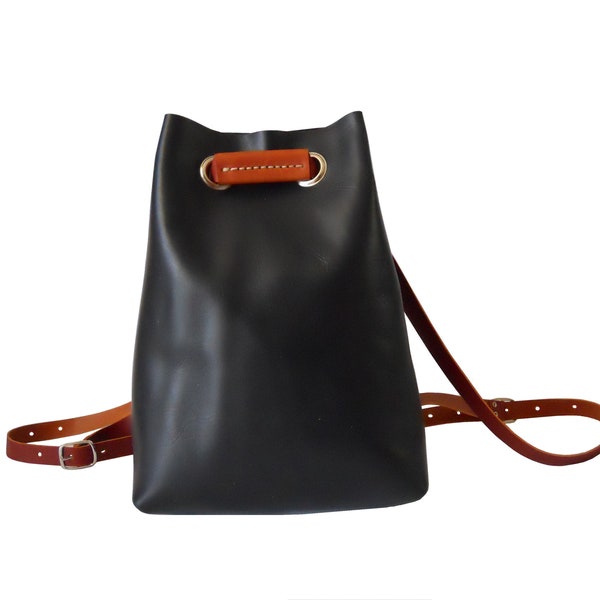 LEATHER BACKPACK SHOULDERBAG convertible shoulderbag, convertible backpack, woman purse, casual bag