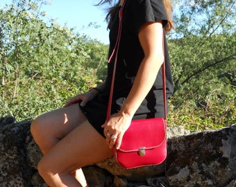 RED LEATHER PURSE / Bolso de cuero / bolsa / bolso corssbody / cartera / bolsa de sillín