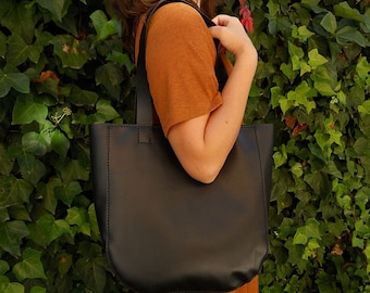 GRAND SAC FOURRE-TOUT EN CUIR/ sac fourre-tout noir en cuir, sac à bandoulière, carryall. Handmade