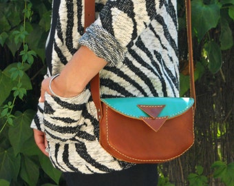 TURQUOISE LEATHER PURSE / Bolso de cuero / bolsa / bolso corssbody / cartera / bolsa de sillín