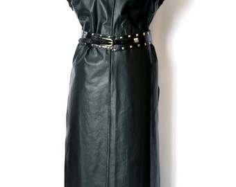 Surcoat, Medieval, Renaissance Viking, in black faux leather for knights, lords, adventurers, LARP, SCA, cosplay costumes