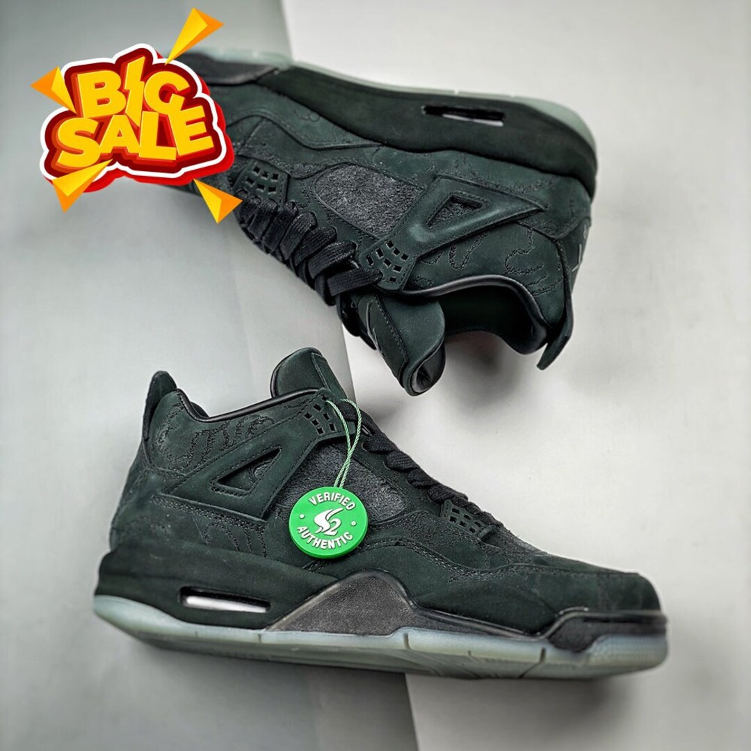 jd4 kaws