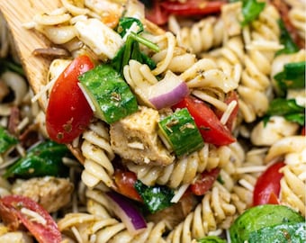 Ensalada de pasta con pesto y pollo fácil / Receta imprimible en PDF / Descarga instantánea