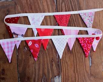 Romantic Mini Flag cotton fabric Bunting, Valentine's Day Decor, red white pink, hearts love