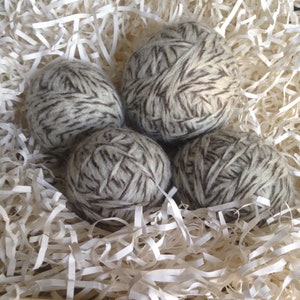 Set of 2 Homemade Dryer Balls 100% Wool image 2