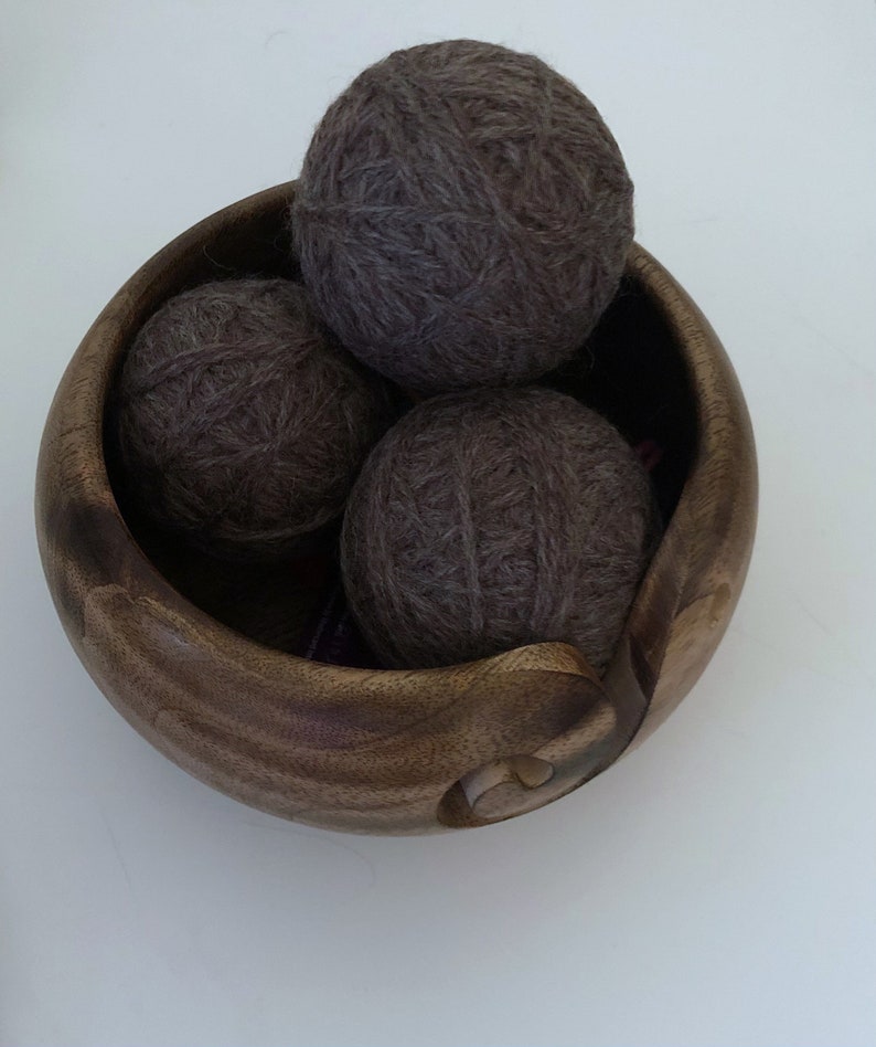 Set of 2 Homemade Dryer Balls 100% Wool image 5