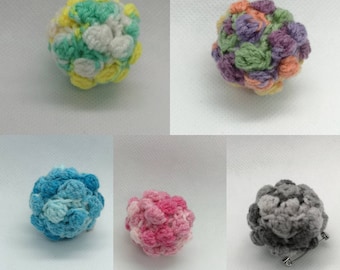 Crocheted stem cell pins, crocheted science models, science crochet, keychains, magnets