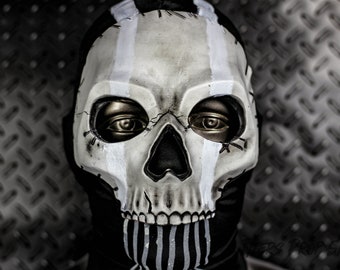 Nachbildung der Maske von Simon „Ghost“ Riley aus Call of Duty: Modern Warfare III