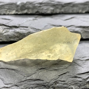 Libyan Desert Glass: Untreated Tektite Crystal (8.07g)