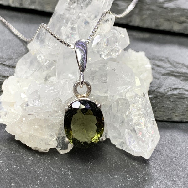 Powerful Czech Moldavite Pendant/ Certificate of authenticity