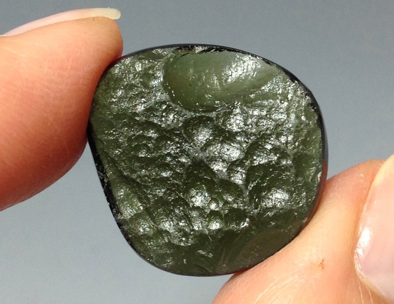 Moldavite cabochon 21x20x7mm