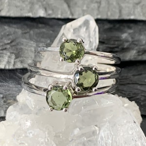 Moldavite ring - Meteorite Ring - Moldavite ring - Czech Moldavite Ring- Witchy Moldavite Ring - Minimalist Ring - Vibrate Higher Crystals