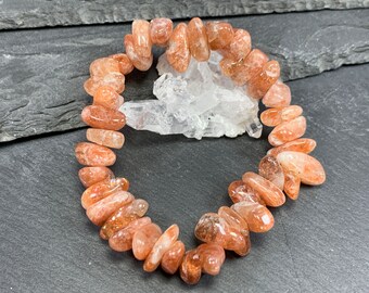 Sunstone Chip Bracelet: Natural Gemstone Jewelry (Stretch Fit)