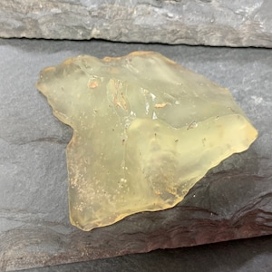 Libyan Desert Glass: Raw Crystal Specimen, 20.51g