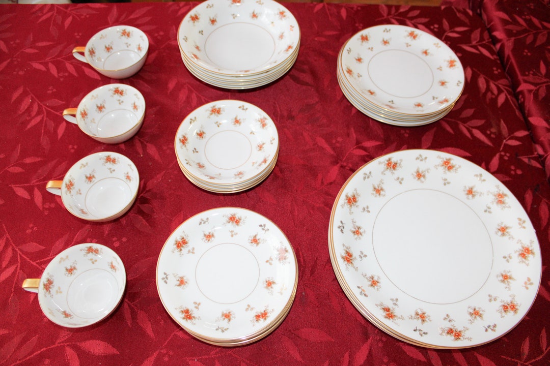 Noritake China Made in Japan 28 Piece China Set Orange Florals Wit Gold