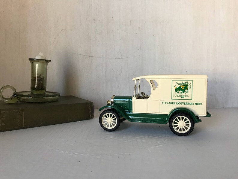 ertl diecast trucks