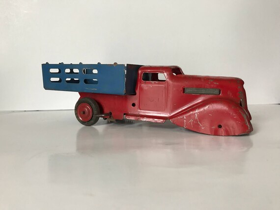 Antique 1930s Wyandotte Pressed Steel 