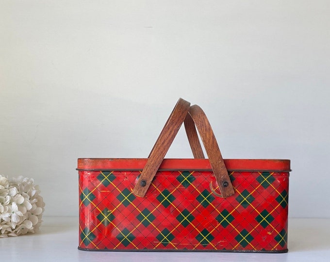 Vintage Plaid Picnic Basket Wood Handles Christmas Cookie Tin Retro