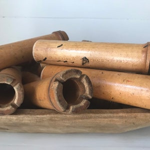 Wooden Spools Vintage Wood Bobbins Set of 2 Bild 5