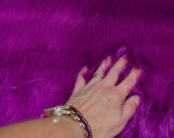 Tissu fausse fourrure à poils longs violet fuchsia qualité de luxe fourniture créative différentes tailles par 10cm x 150cm