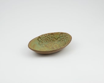 Small ceramic bowl, oval, green, Tapas dishes, Appetizer dishes, dip sauce small dish, Ring Holder, Jewelry Holder.