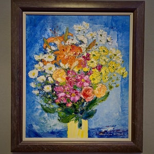 Graceful Blooms: Vintage Floral Wall Art Captivating Oil Painting on Canvas with Exquisite Frame Signed Still Life Bouquet for Classic Decor