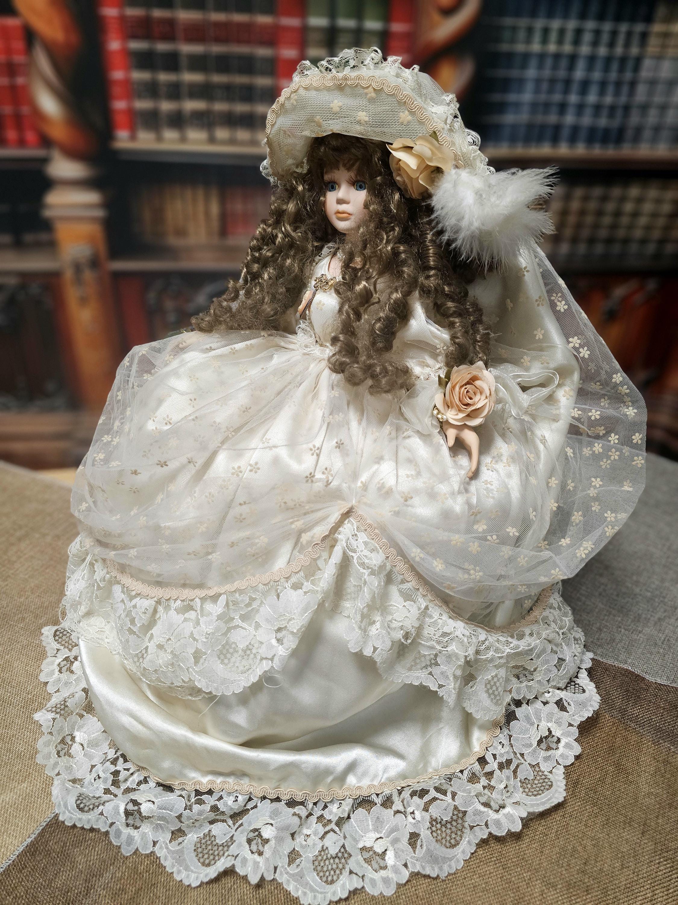 イザベラ フィギュリン コメディア デラルテ 磁器人形 女神 メデューサ 恐ろしくも美しい ギリシャ神話 フィギュリン