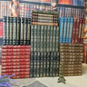 French Decorative Vintage Books, Bookshelf Decor, Classic Literature, Wedding Centerpieces, Library Styling, Antique Accents, Shelf Display