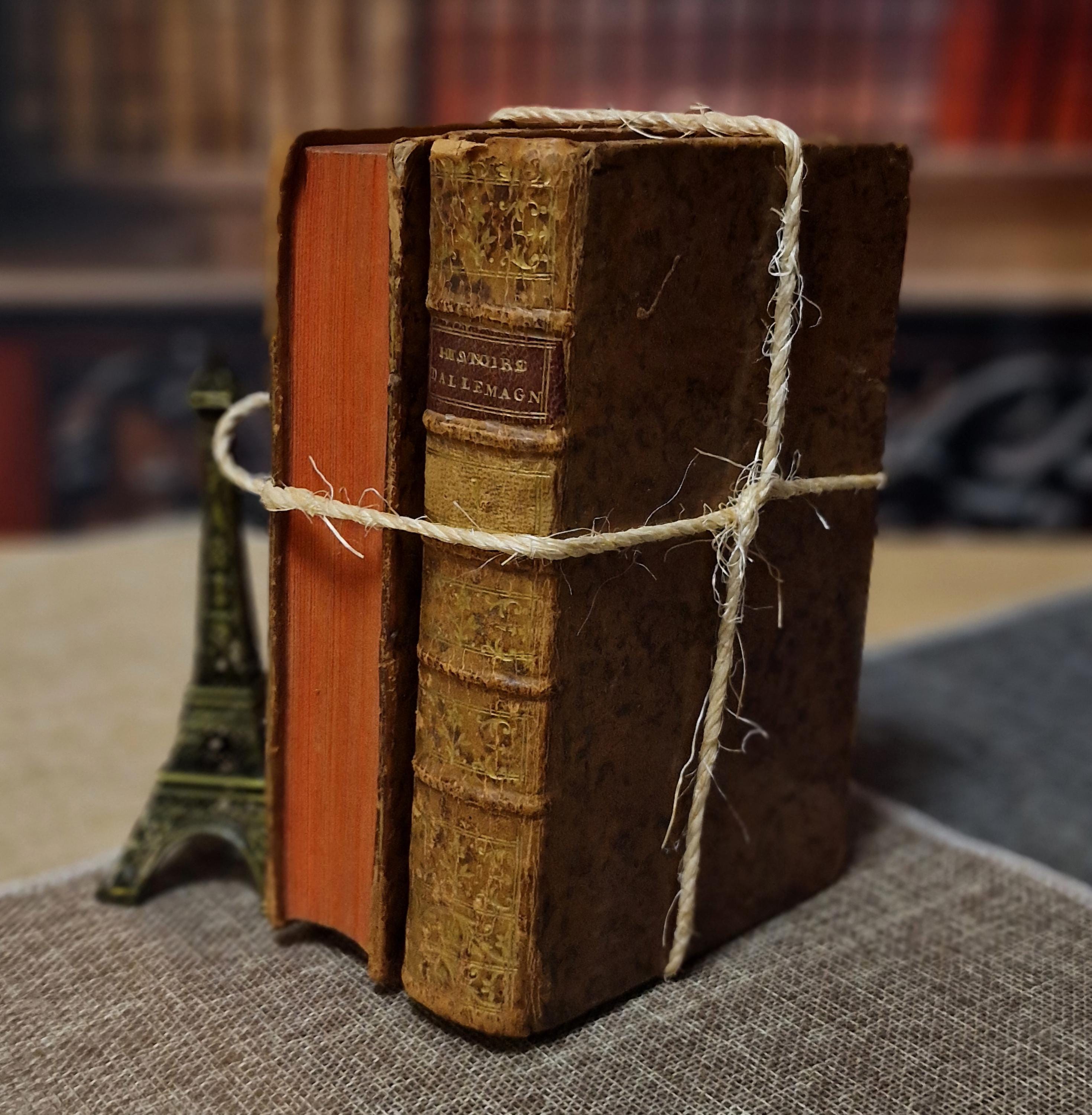 1777年製 希少なアンティークフランス製革装丁歴史書、ドイツ公法、2巻