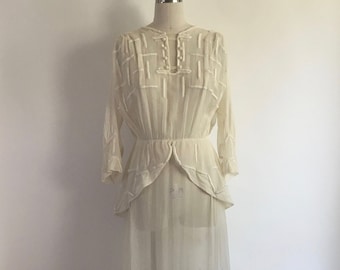 Early 1900s Edwardian Embroidered Gauze Tea Dress/Vintage Victorian Dress/RW