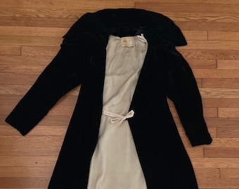 1930's Conrad & Co./Boston Rayon Velvet Opera Coat/Vintage Velvet Opera Coat
