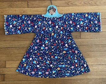 1970s Vintage Girls Toddler Novelty Print Dress with Bell Sleeves/18mos-2years/Vintage Girls Dress