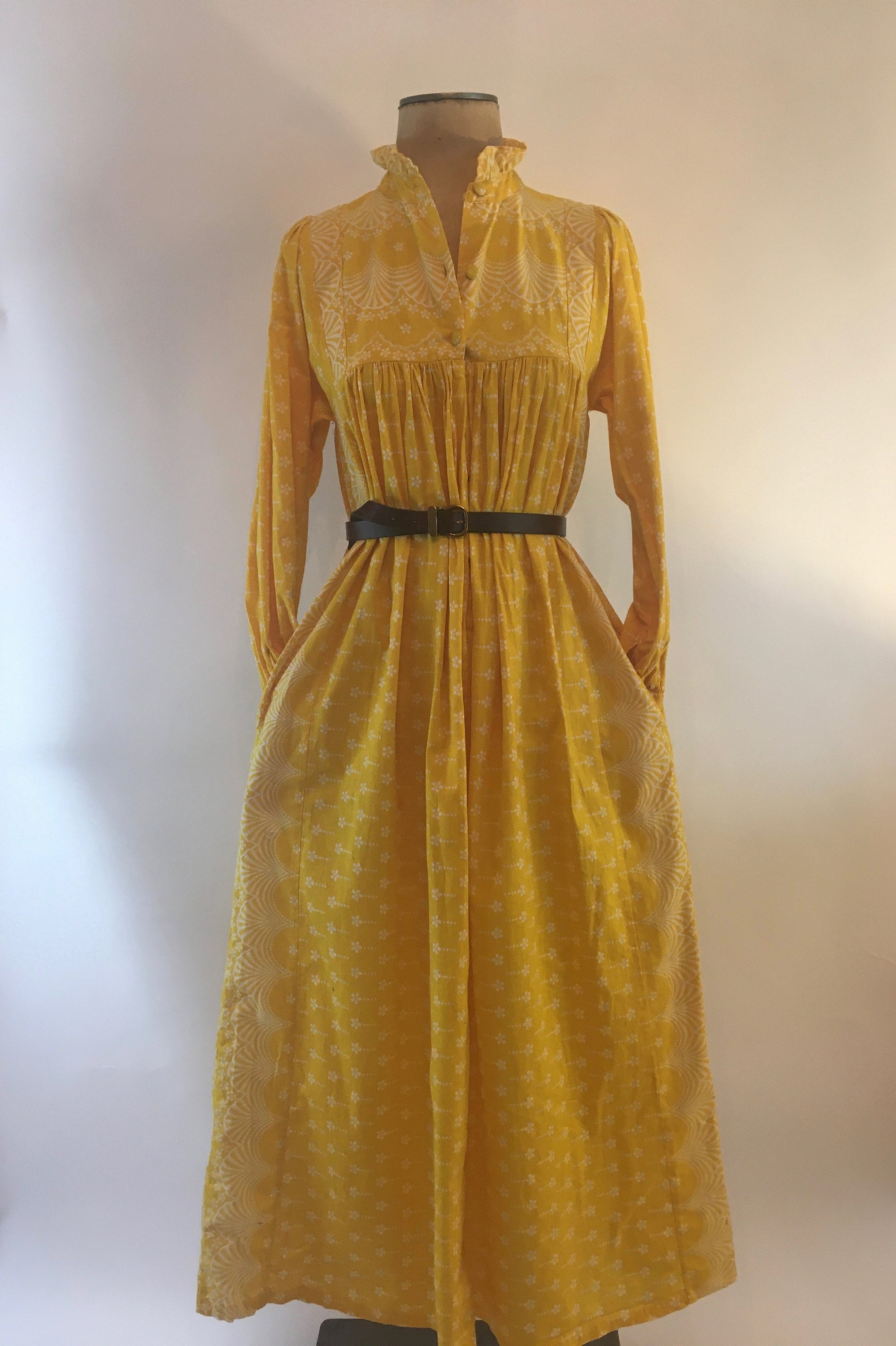 70S Buttercup Yellow Batik Cotton Boho Empire Waist Maxi Dress/Made in India/Hippie Dress/Vintage Dress/Rw