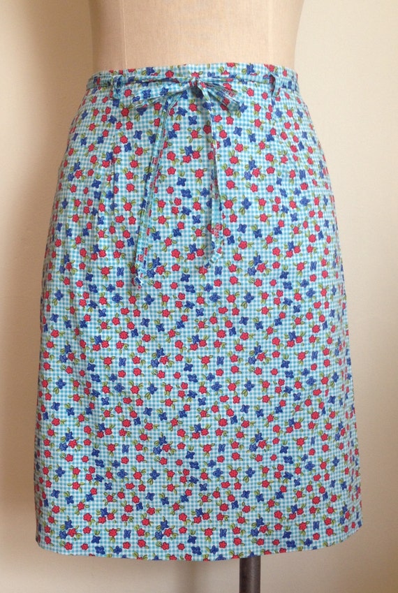 1970s Pretty Floral/Gingham Print Mini Skirt with… - image 1