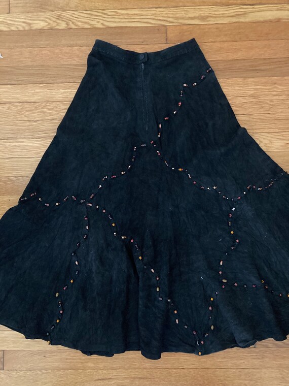 1970s Black Lightweight Suede Patchwork A-Line Hi… - image 6