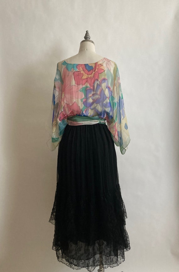 1980s/80s Custom Made Han Painted Floral Silk Chi… - image 8