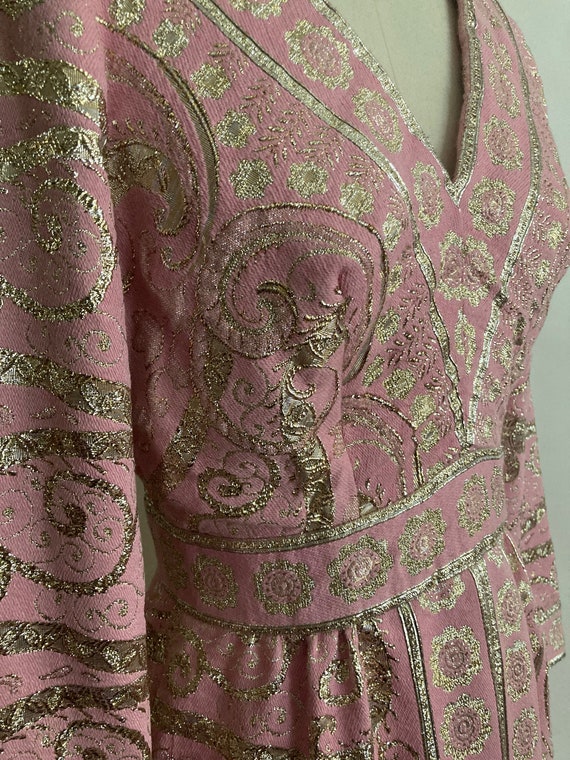 1960s Pink and Silver Long Sleeve Brocade Evening… - image 5