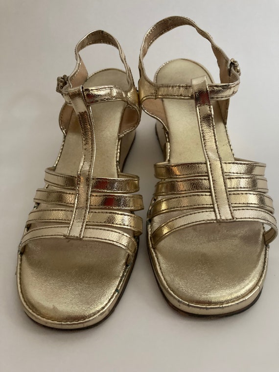 1970s Strappy Gold Low Wedge Sandals/Heels/US Women's… - Gem